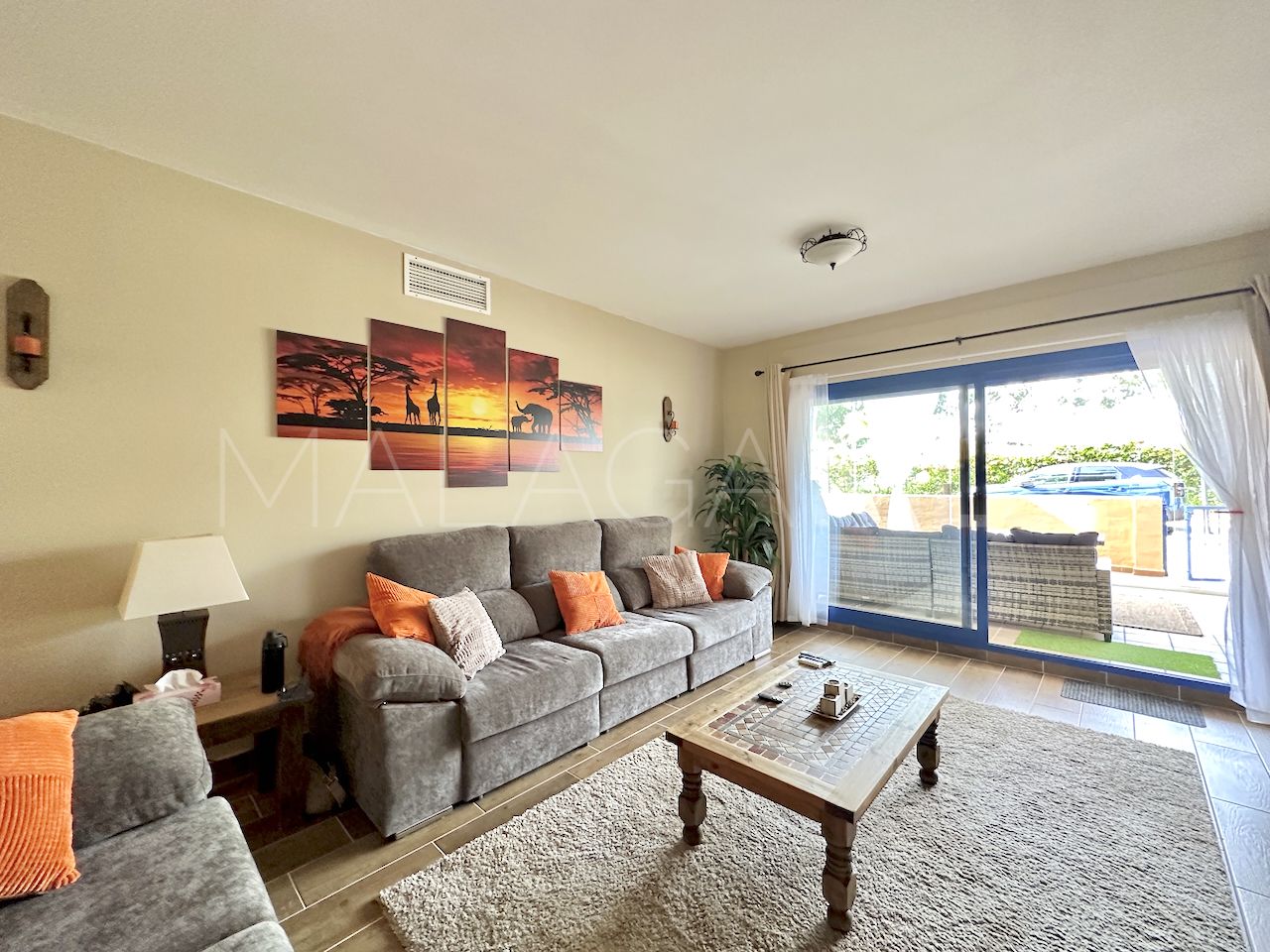 Appartement rez de chaussée for sale in Duquesa Suites