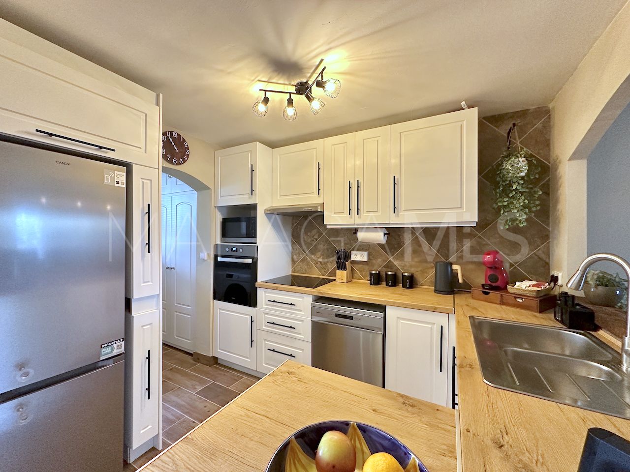 Appartement rez de chaussée for sale in Duquesa Suites