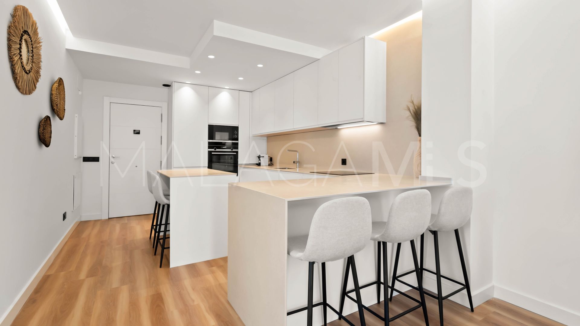 Apartment for sale in Estepona Centre with 2 bedrooms