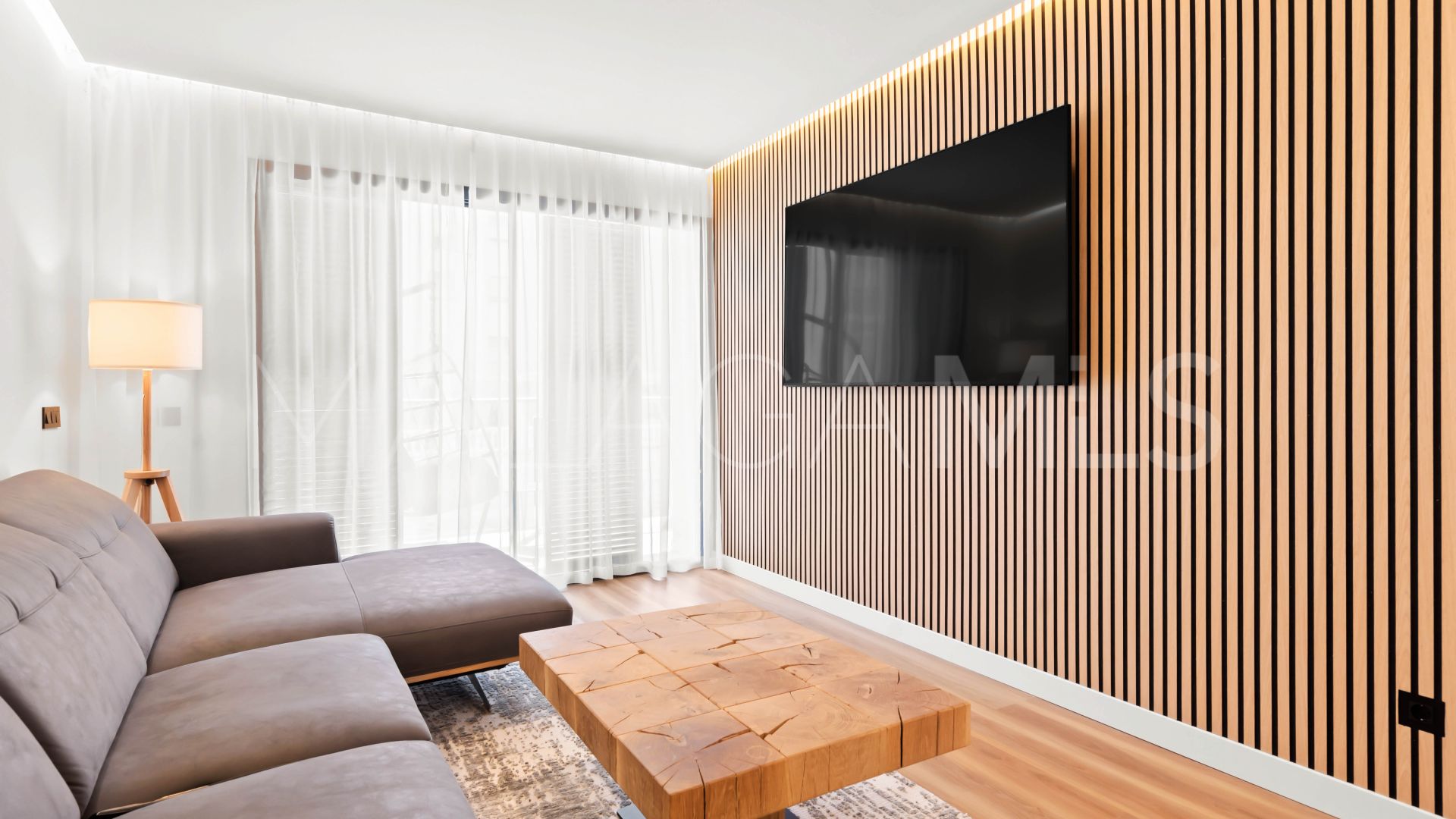 Apartment for sale in Estepona Centre with 2 bedrooms