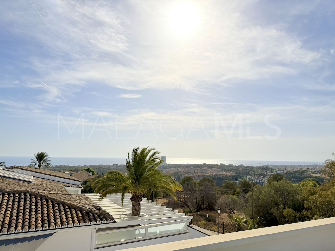 House with 4 bedrooms for sale in Elviria