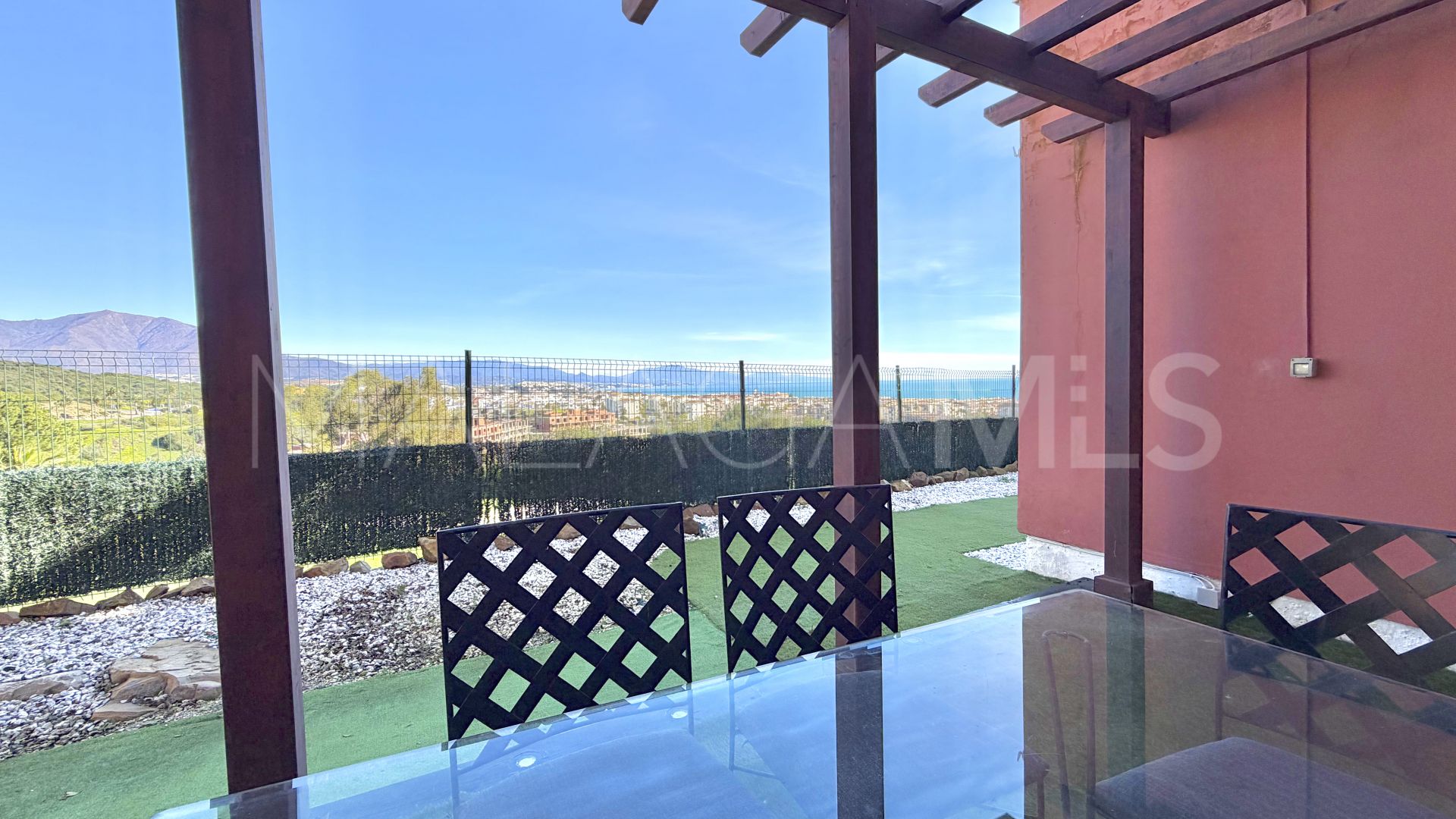 Ground floor duplex for sale in La Duquesa