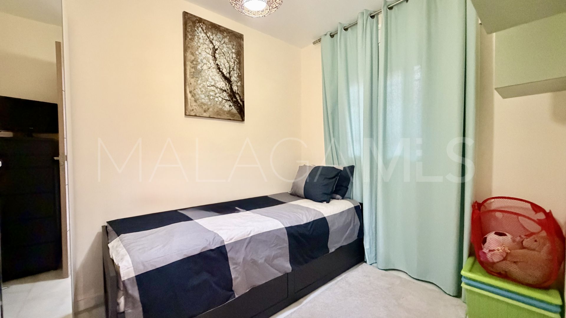 Ground floor duplex for sale in La Duquesa