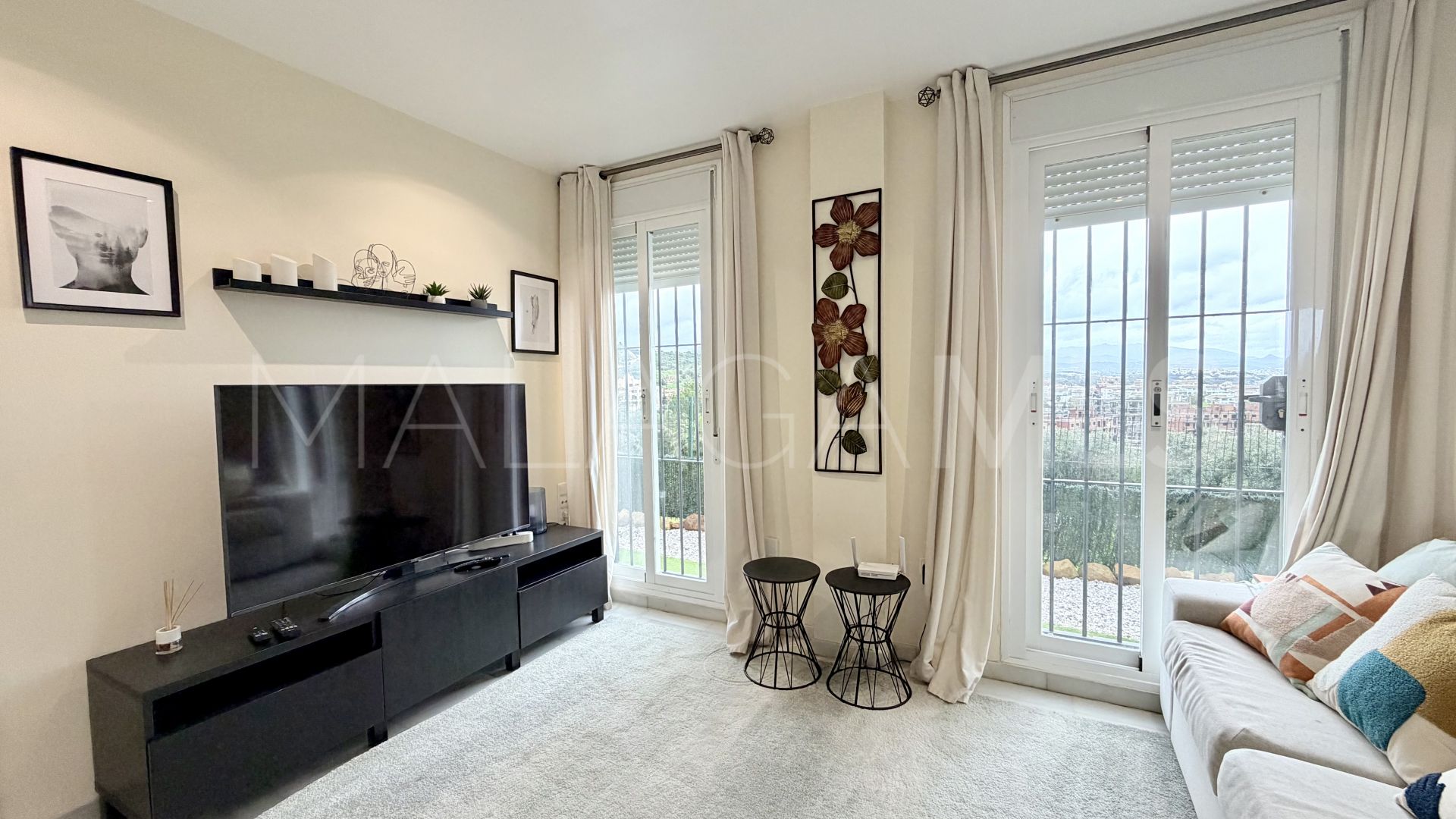 Ground floor duplex for sale in La Duquesa