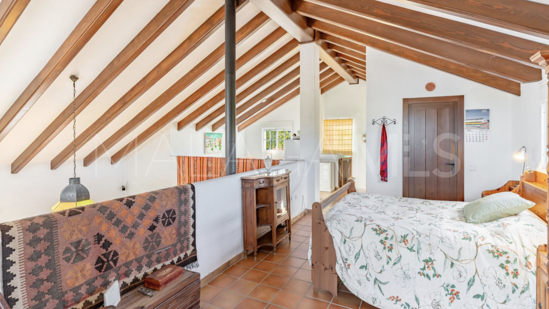 Buy villa with 4 bedrooms in El Padron