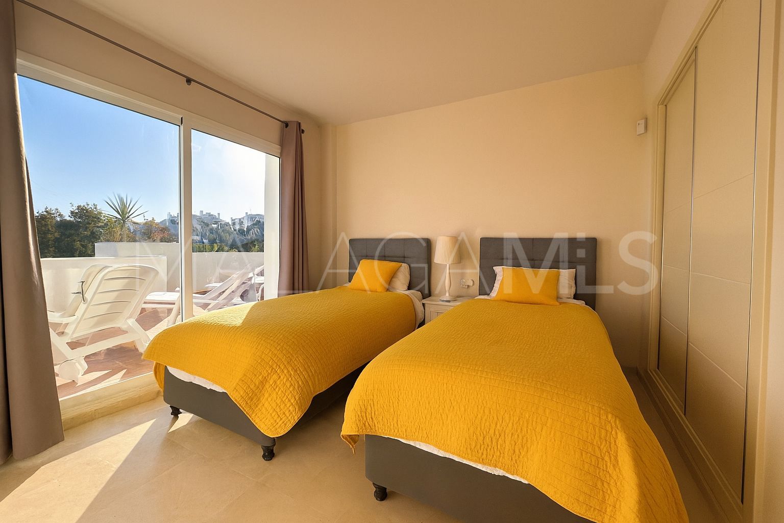 Takvåning for sale in Alcazaba Lagoon