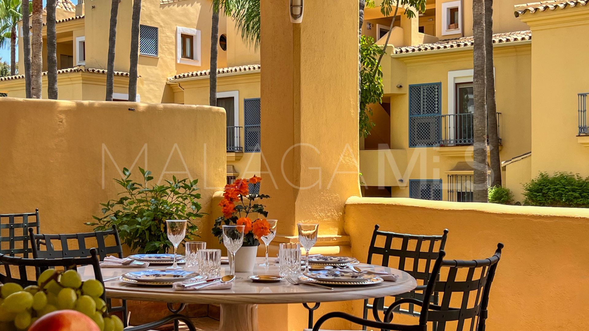 Apartamento planta baja for sale in Single Homes Nagüeles with 5 bedrooms