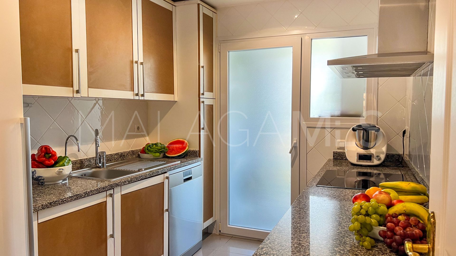 Apartamento planta baja for sale in Single Homes Nagüeles with 5 bedrooms