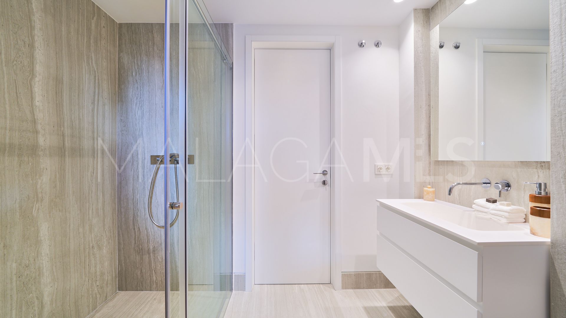 Apartamento with 2 bedrooms a la venta in Guadalobon
