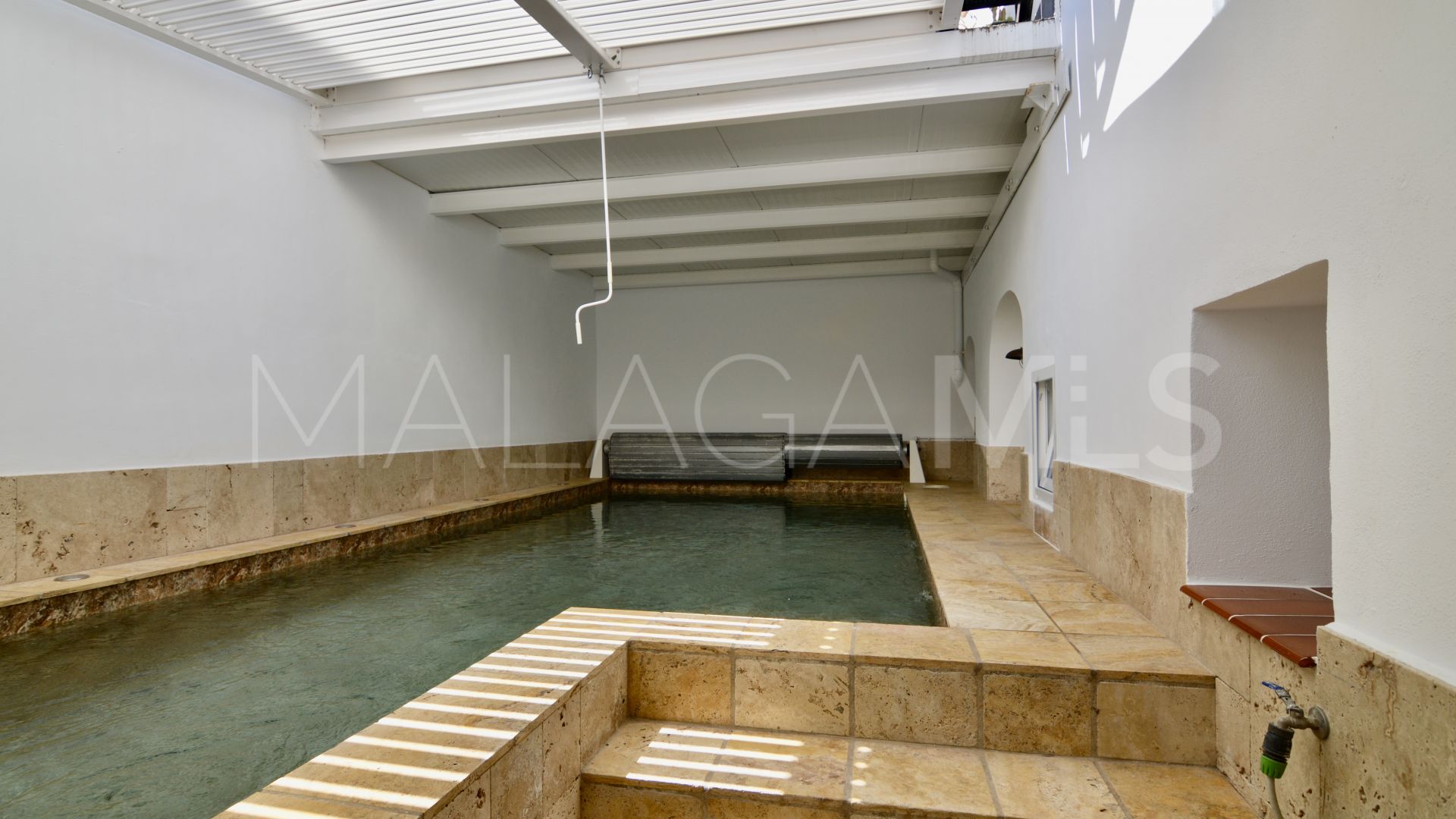 Buy adosado in Estepona Casco Antiguo