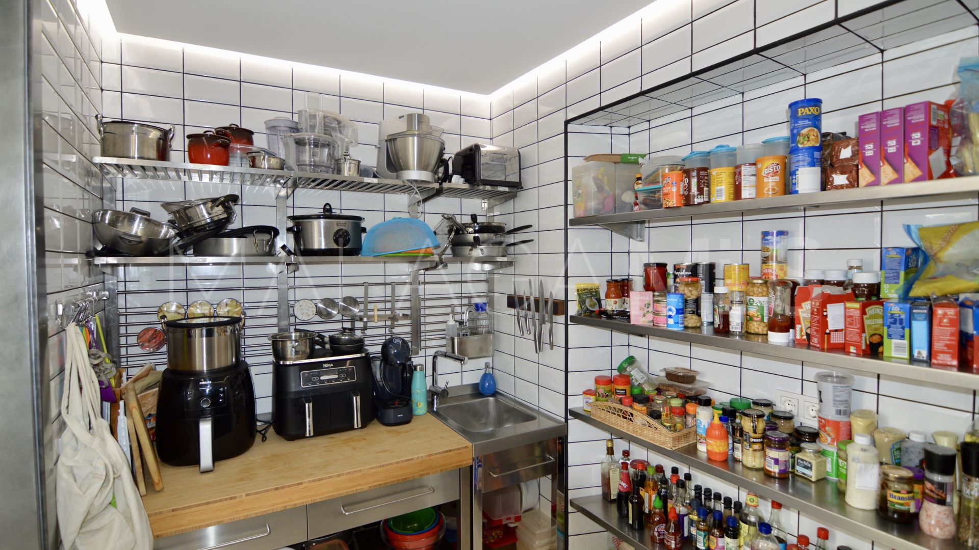 Buy adosado in Estepona Casco Antiguo