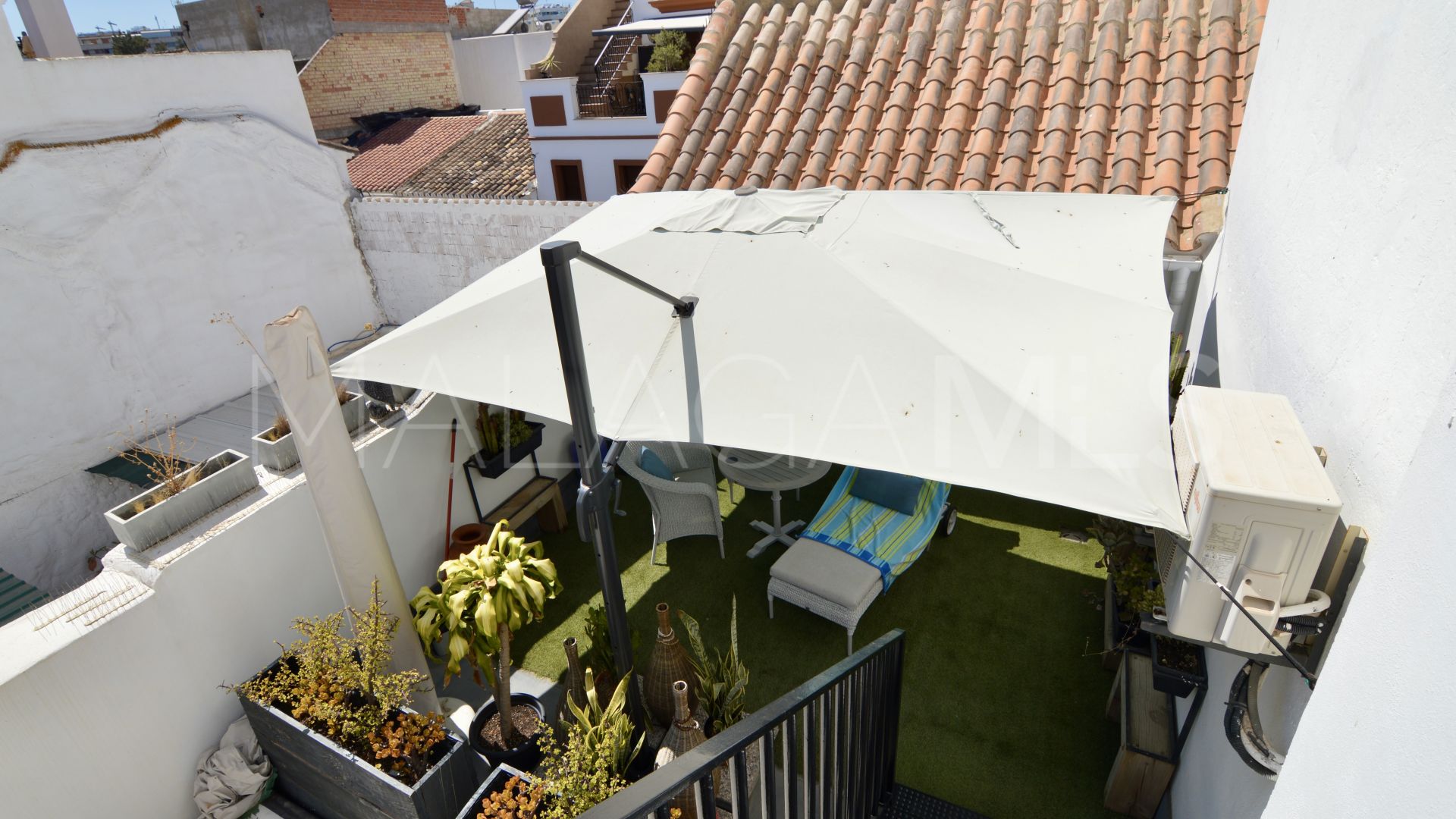 Buy adosado in Estepona Casco Antiguo