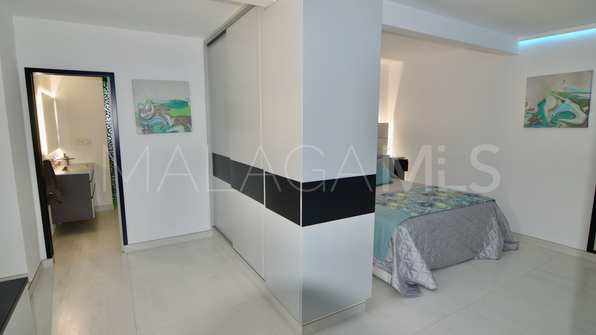 Buy adosado in Estepona Casco Antiguo