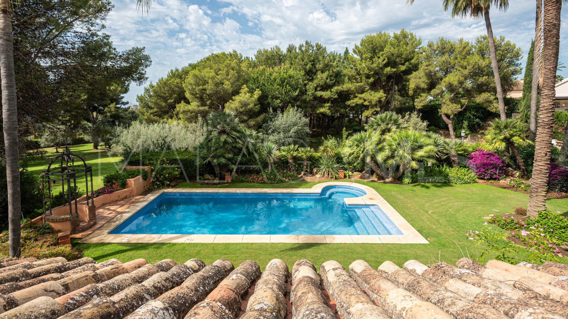 Se vende villa de 5 bedrooms in Altos Reales