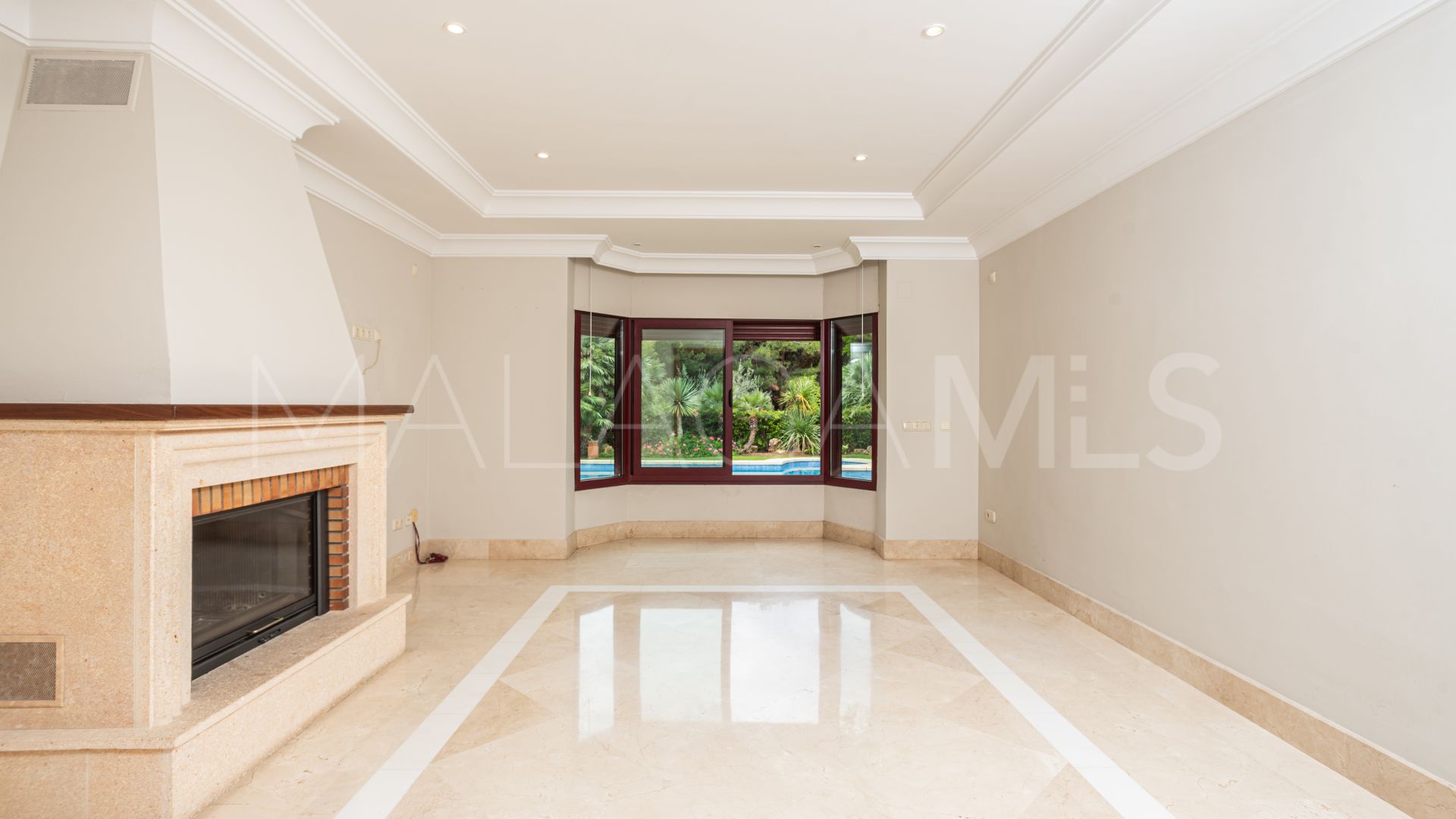 Se vende villa de 5 bedrooms in Altos Reales