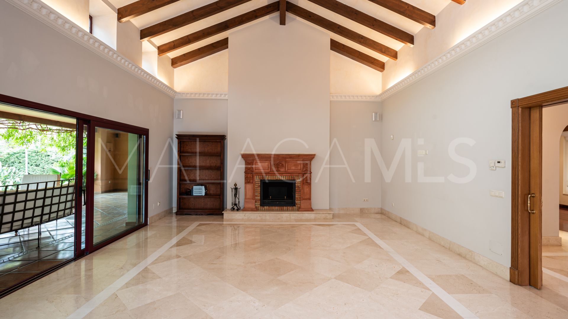 Se vende villa de 5 bedrooms in Altos Reales