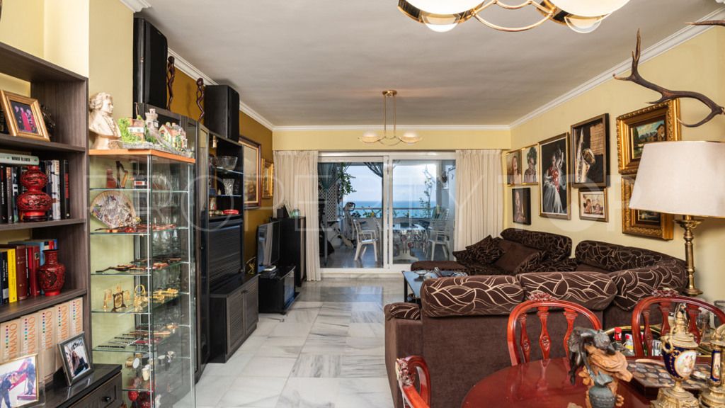 Comprar apartamento de 2 dormitorios en Marbella Ciudad