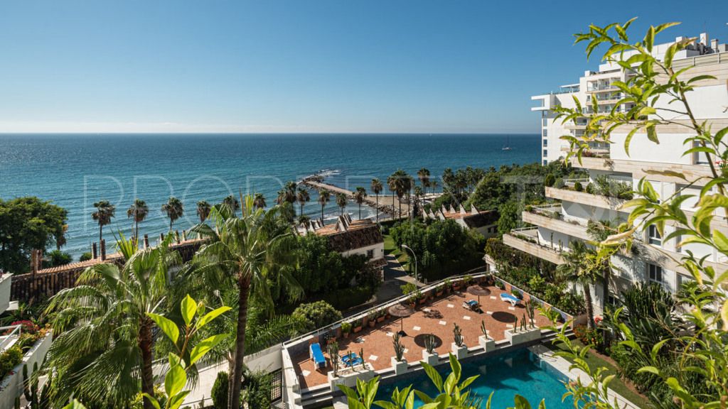 Comprar apartamento de 2 dormitorios en Marbella Ciudad