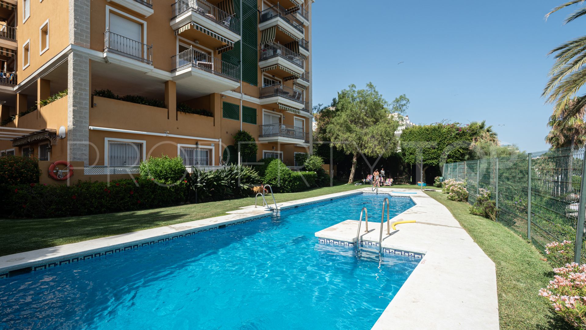 Comprar apartamento en Playa Bajadilla - Puertos