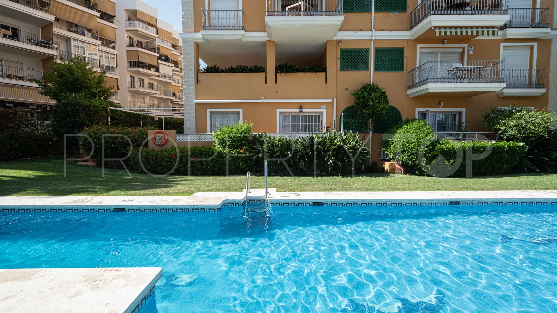 For sale Playa Bajadilla - Puertos apartment