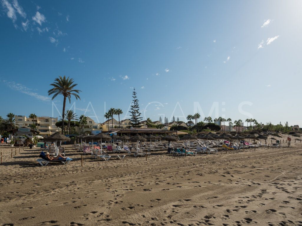 Lägenhet for sale in Elviria