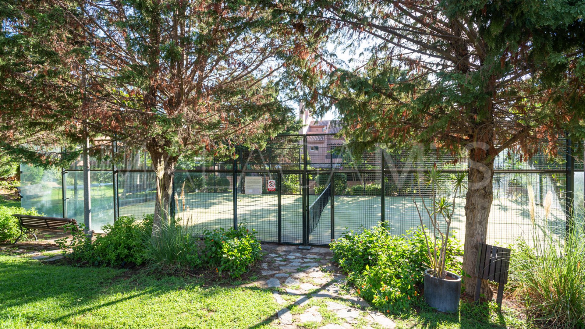 Radhus for sale in La Reserva de los Monteros