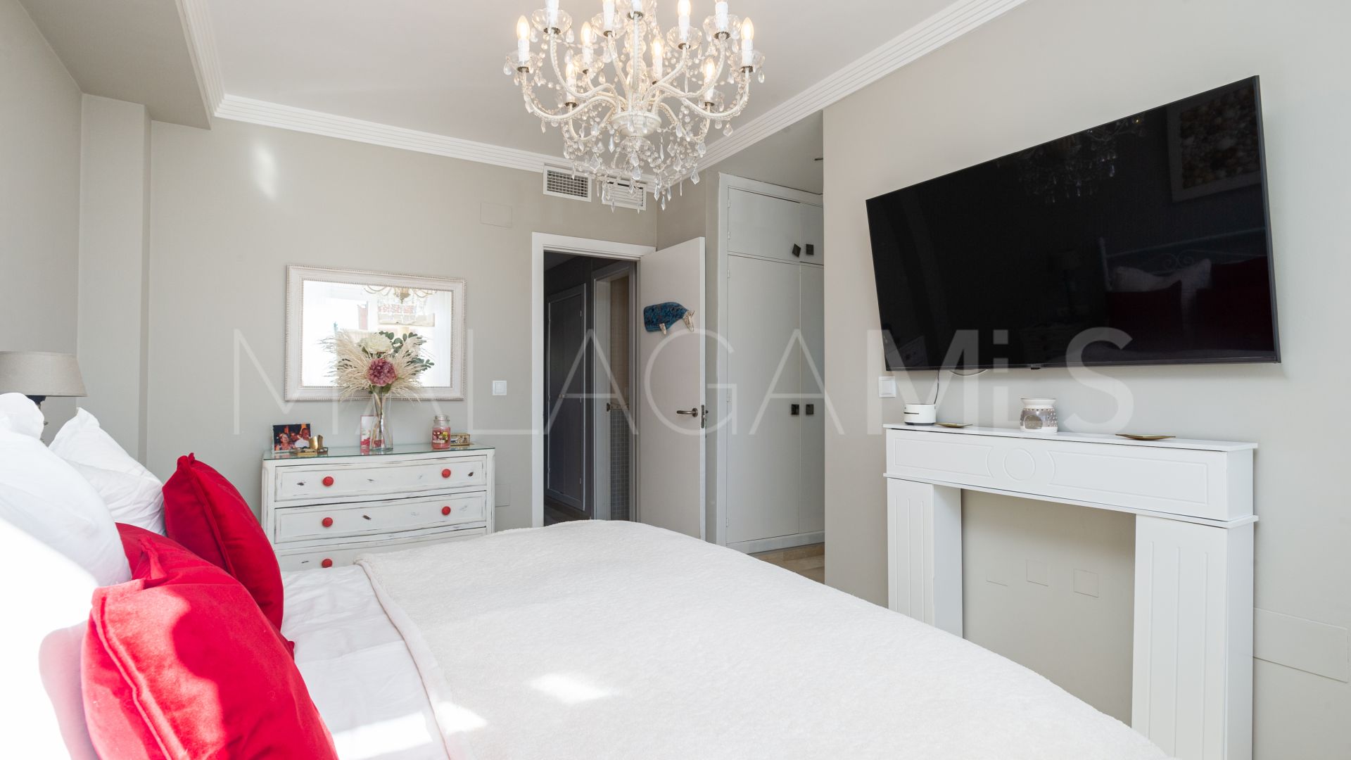 Radhus for sale in La Reserva de los Monteros