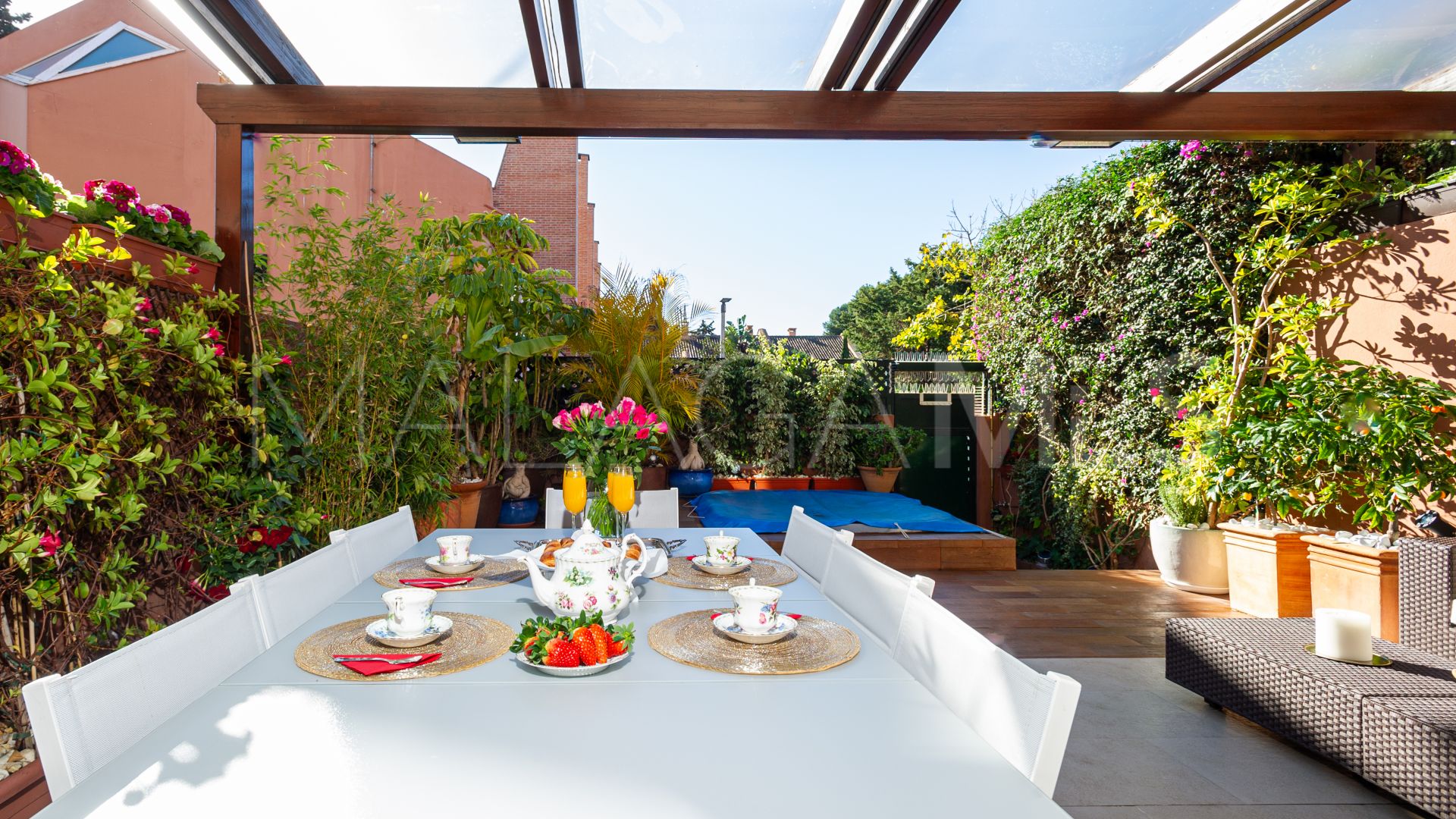 Radhus for sale in La Reserva de los Monteros