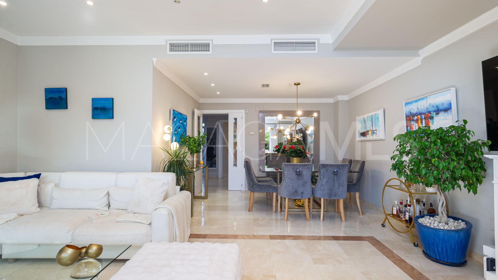 Radhus for sale in La Reserva de los Monteros