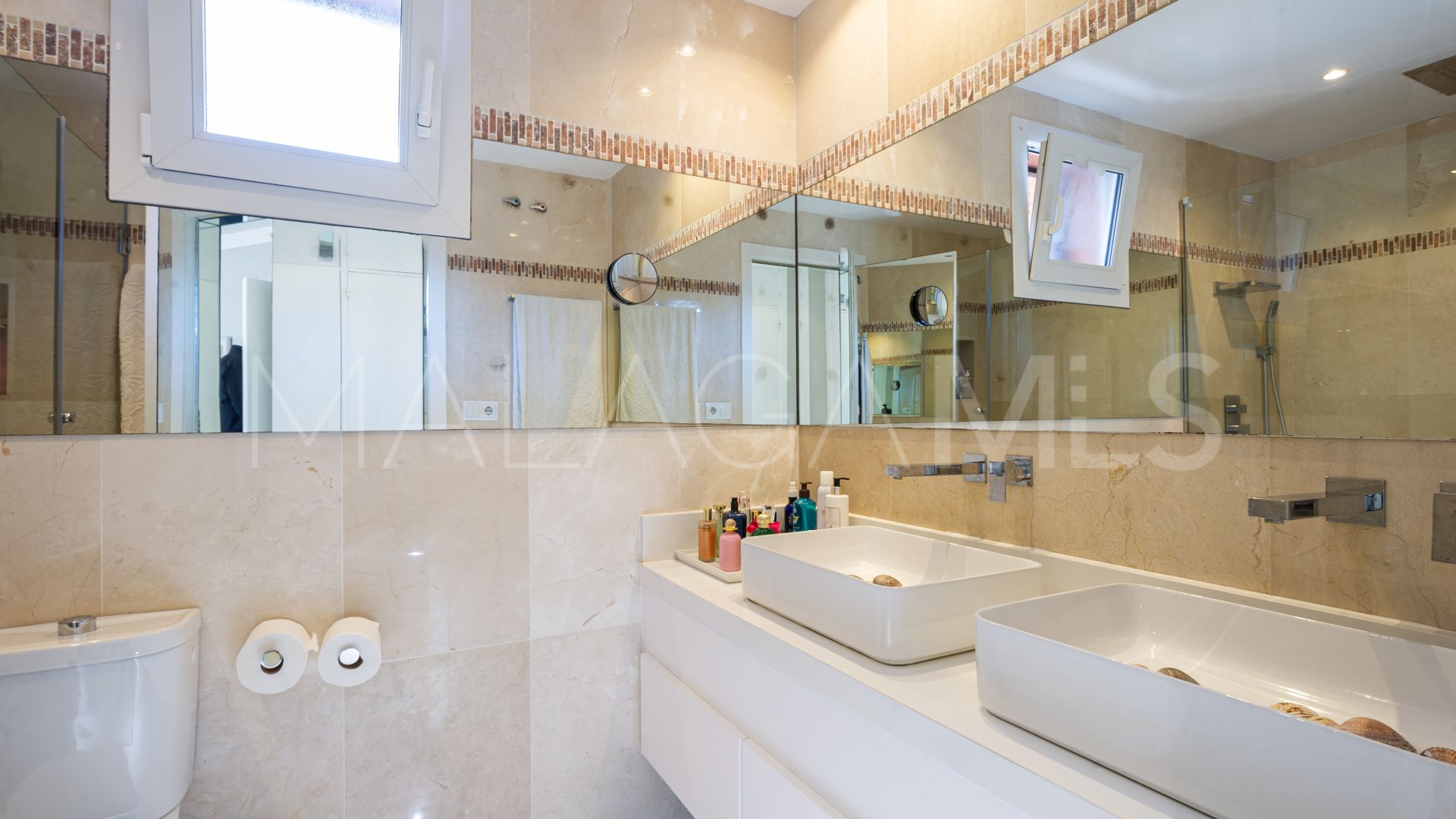 Radhus for sale in La Reserva de los Monteros