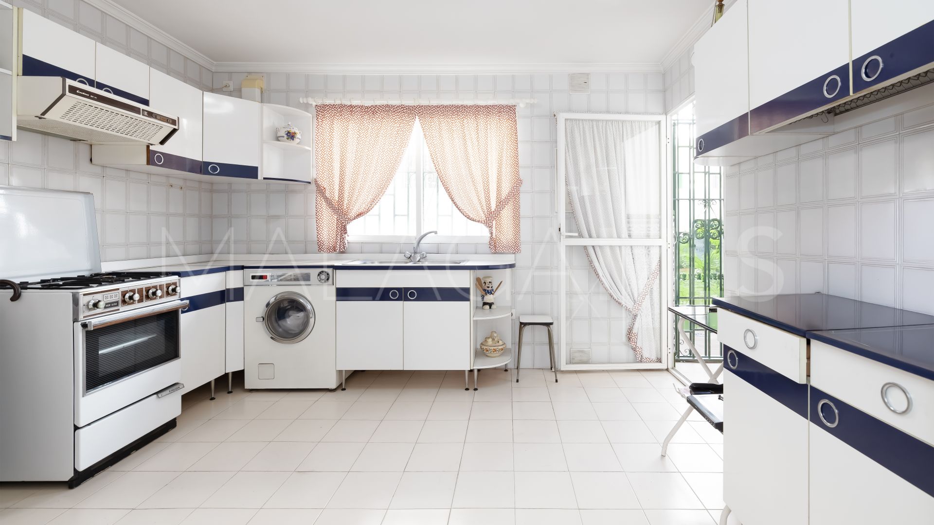 Marbella City 3 bedrooms town house for sale
