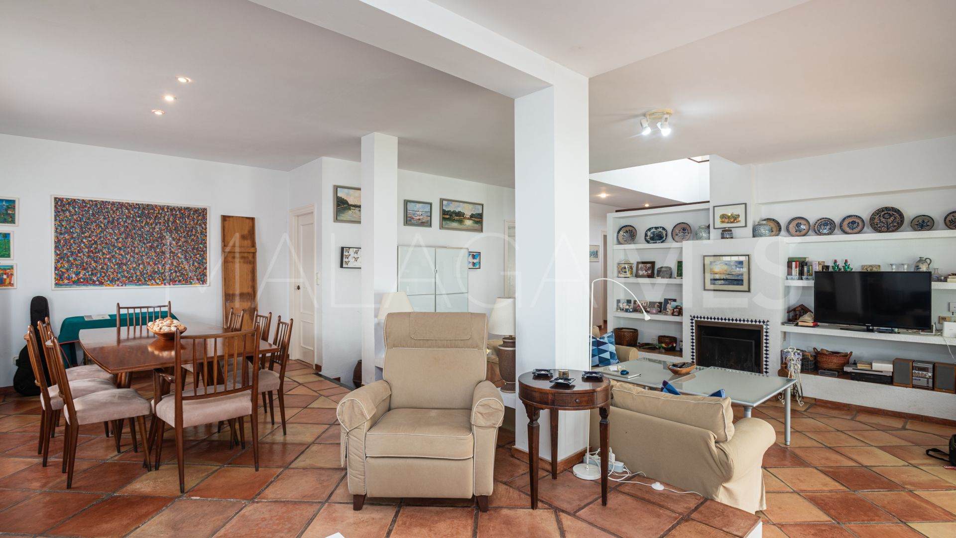 Se vende villa in Marbesa with 6 bedrooms