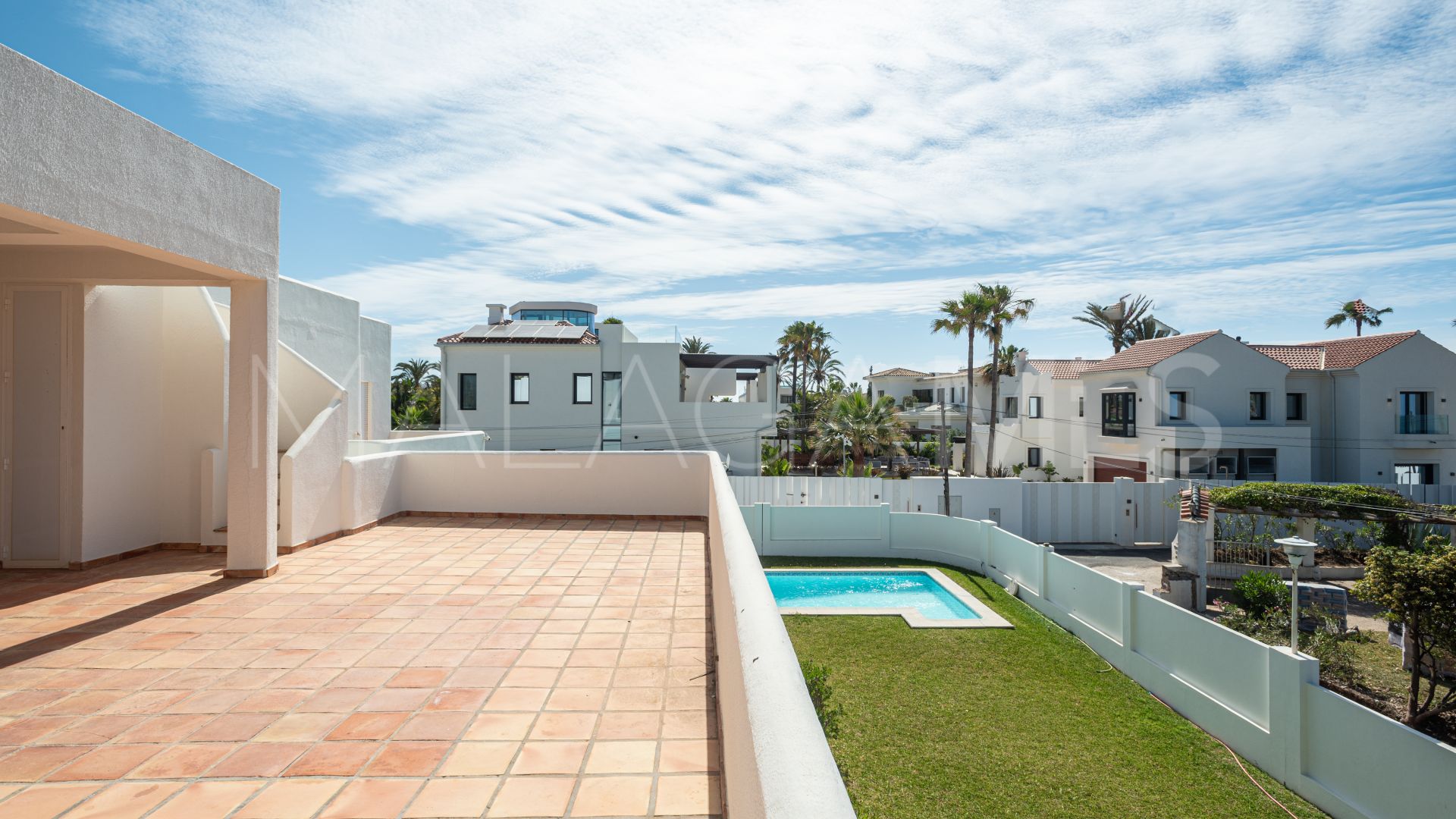 Se vende villa in Marbesa with 6 bedrooms