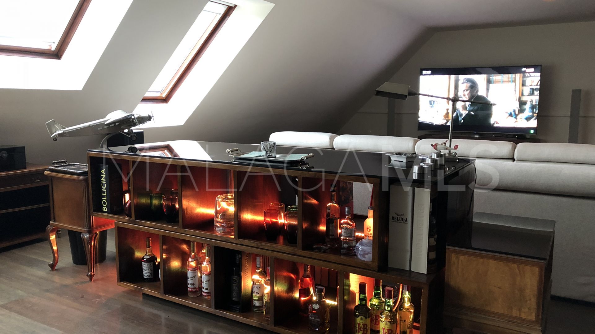 6 bedrooms villa for sale in Rio Real