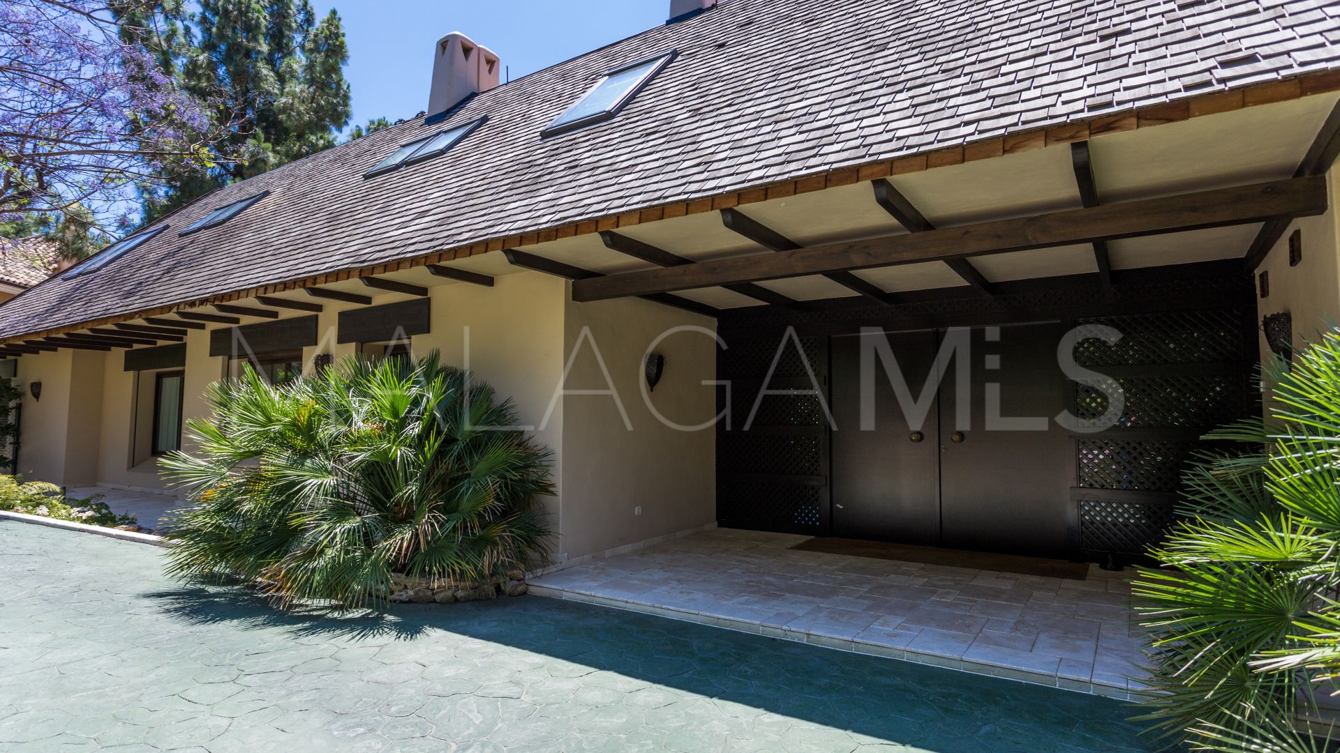 6 bedrooms villa for sale in Rio Real