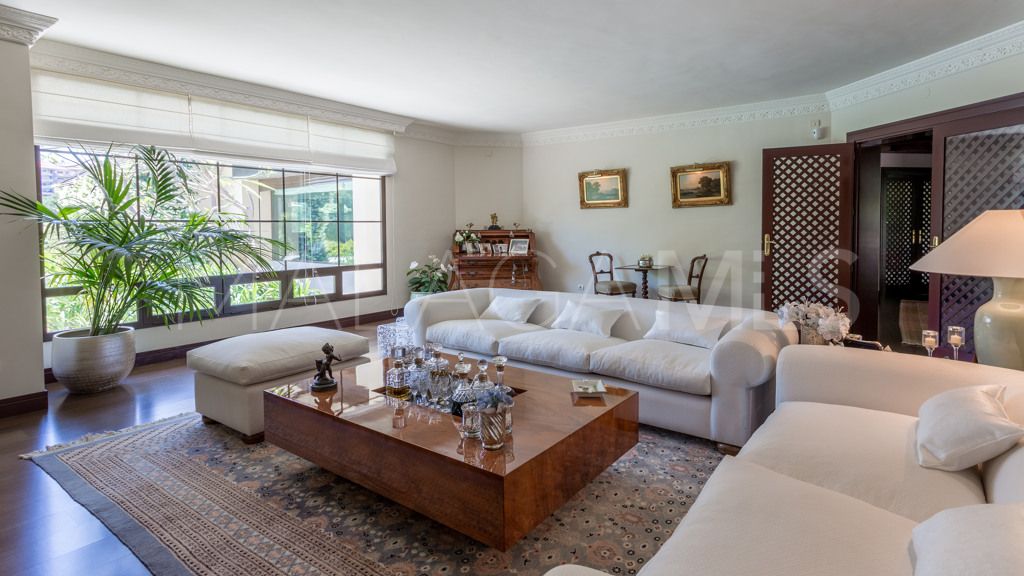 Villa de 6 bedrooms for sale in Rio Real