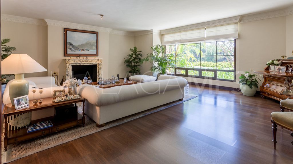 Villa de 6 bedrooms for sale in Rio Real