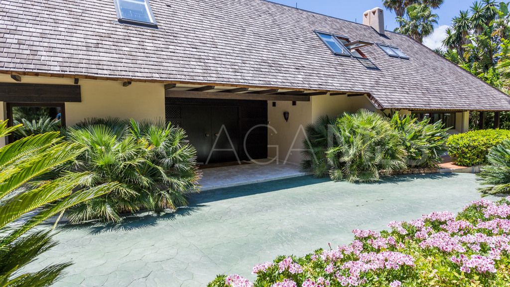 Villa de 6 bedrooms for sale in Rio Real