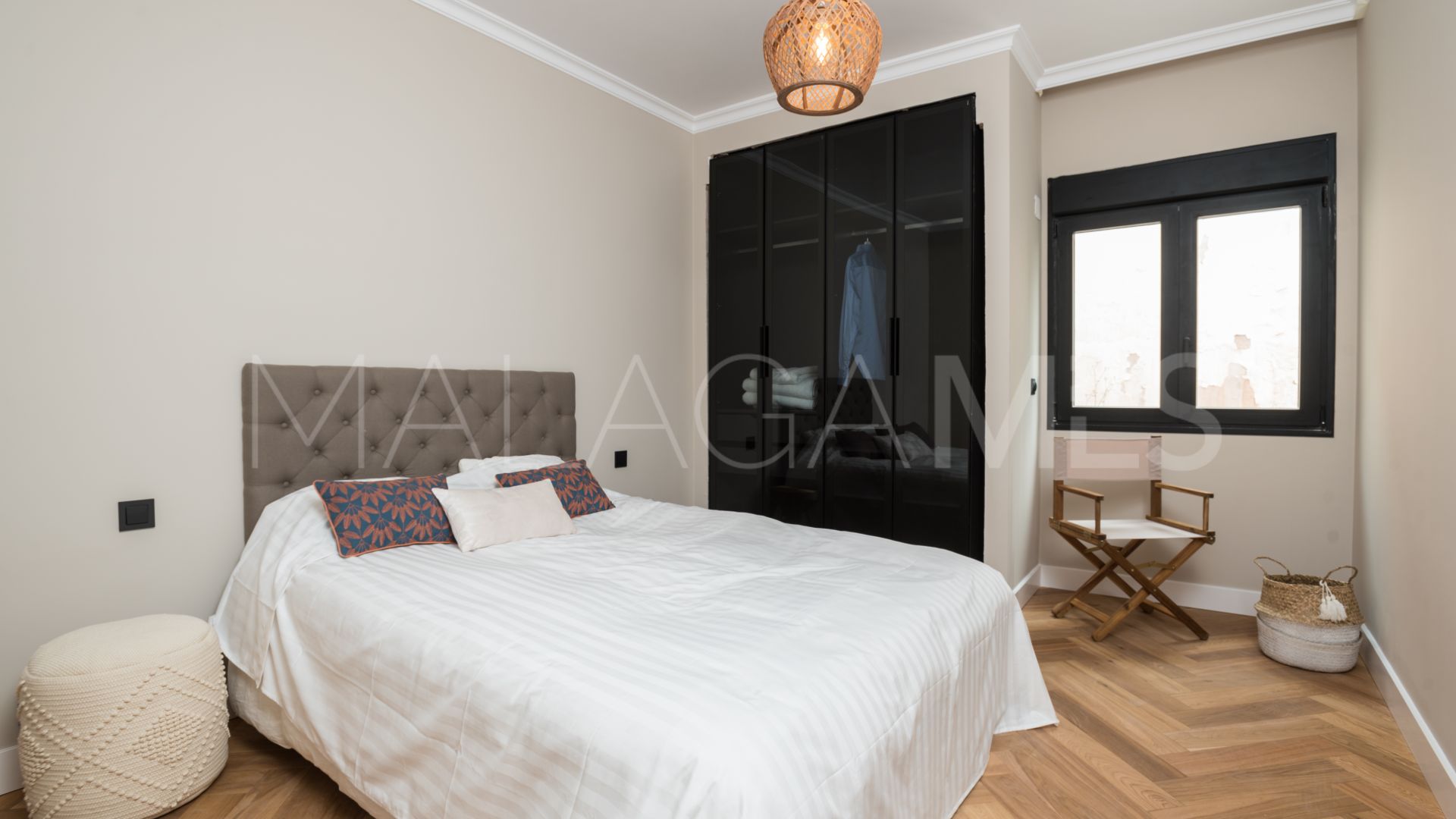 8 bedrooms villa in Elviria for sale
