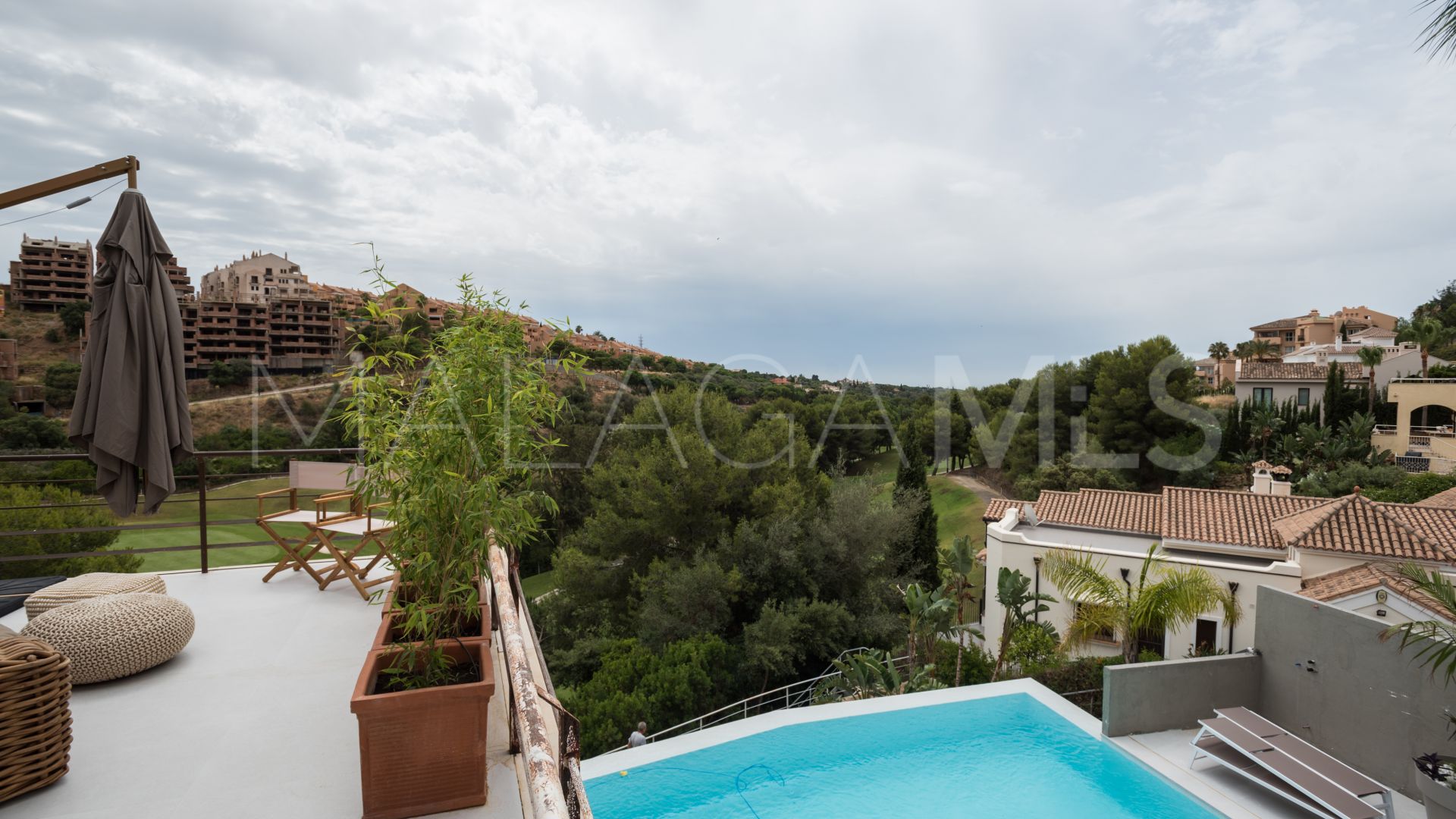 8 bedrooms villa in Elviria for sale