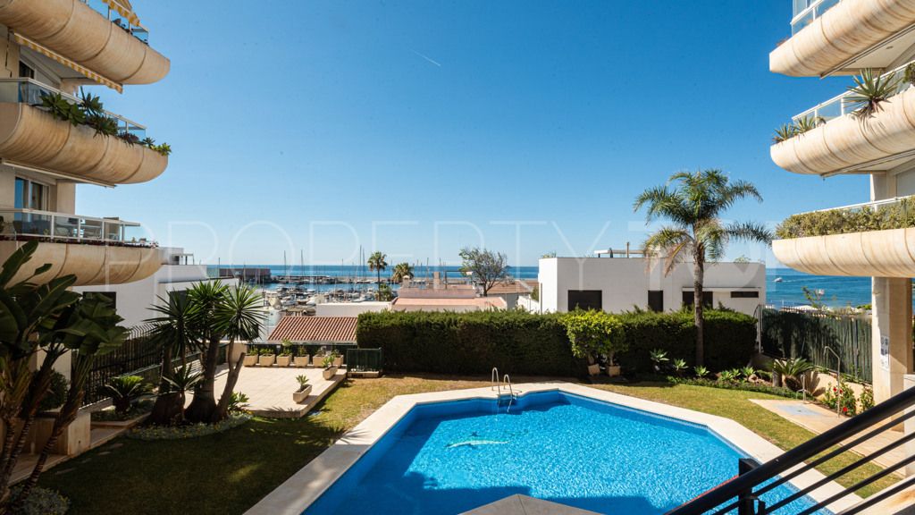 Apartment for sale in Playa Bajadilla - Puertos with 2 bedrooms