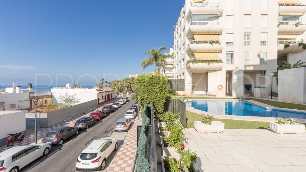 Apartment for sale in Playa Bajadilla - Puertos with 2 bedrooms