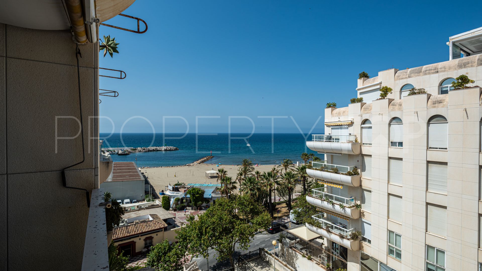 Playa Bajadilla - Puertos, apartamento de 2 dormitorios en venta