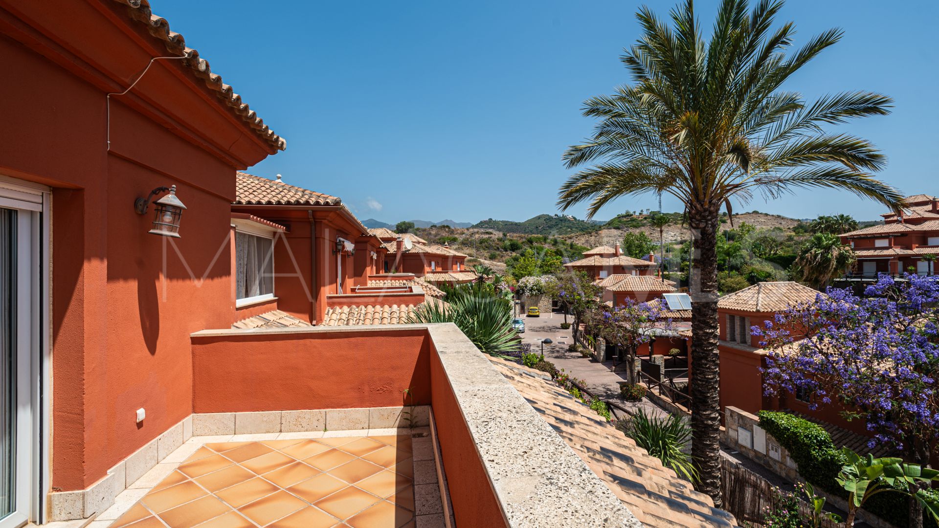 Se vende chalet de 6 bedrooms in Santa Clara