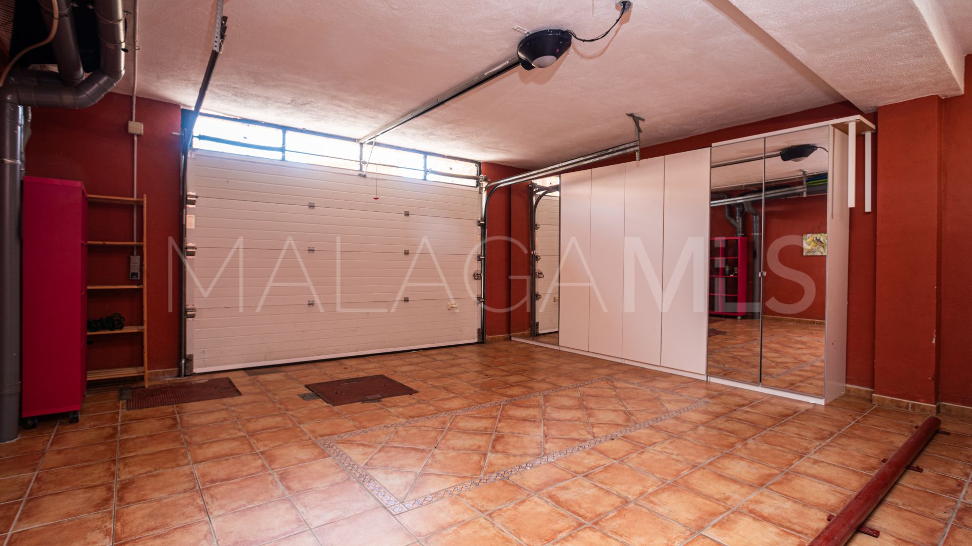 Se vende chalet de 6 bedrooms in Santa Clara