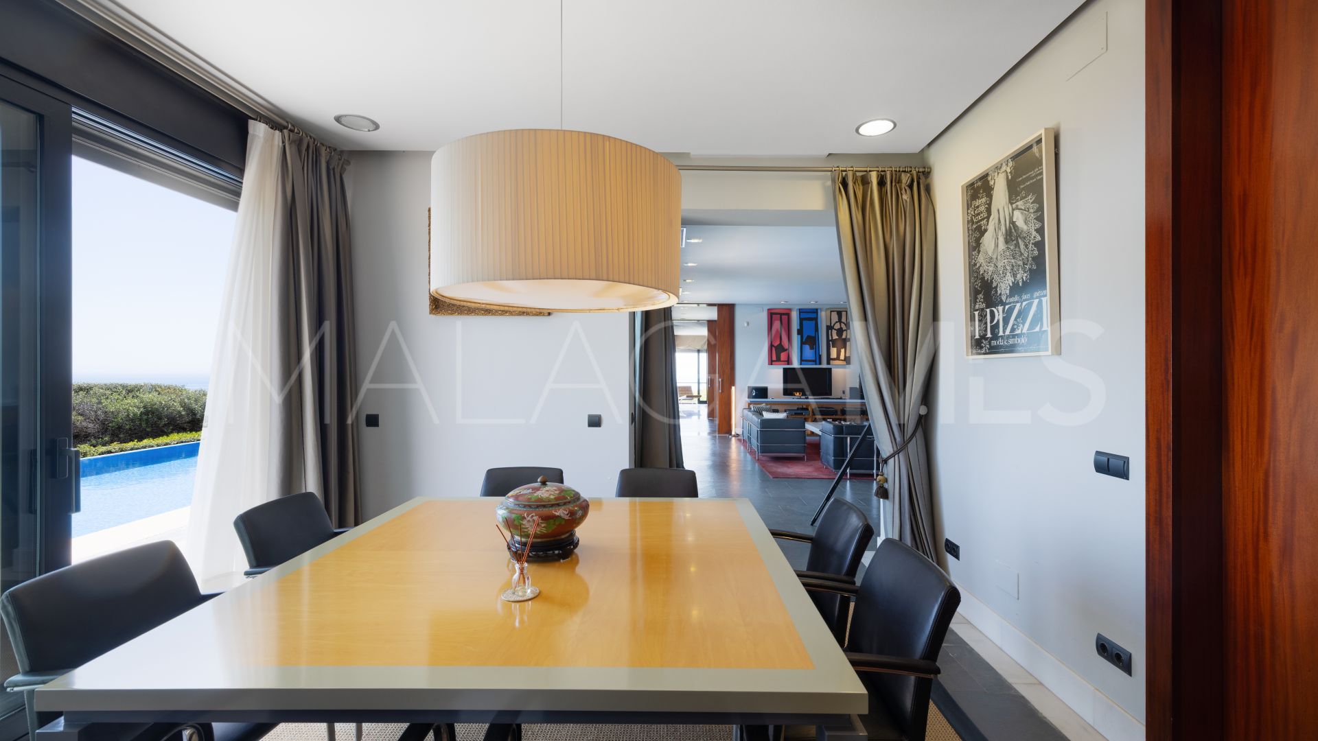 Villa for sale in Los Altos de los Monteros