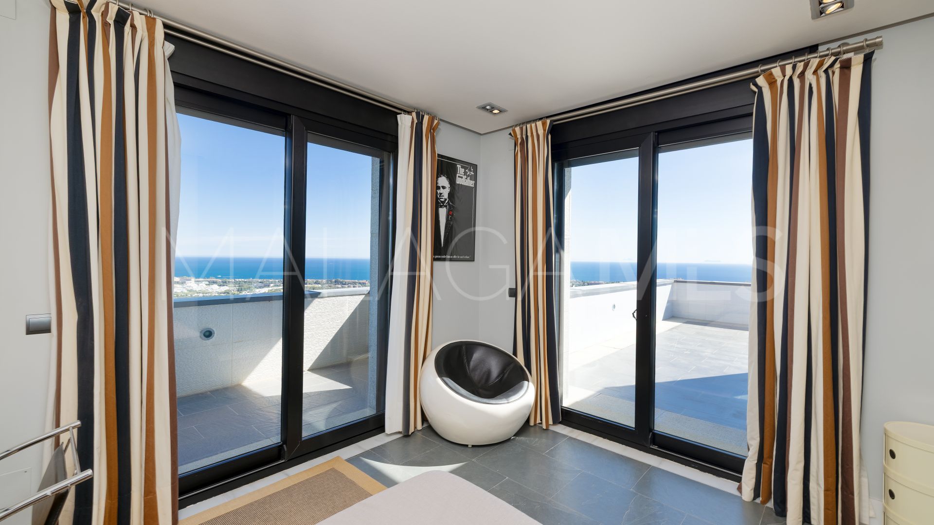 Villa for sale in Los Altos de los Monteros