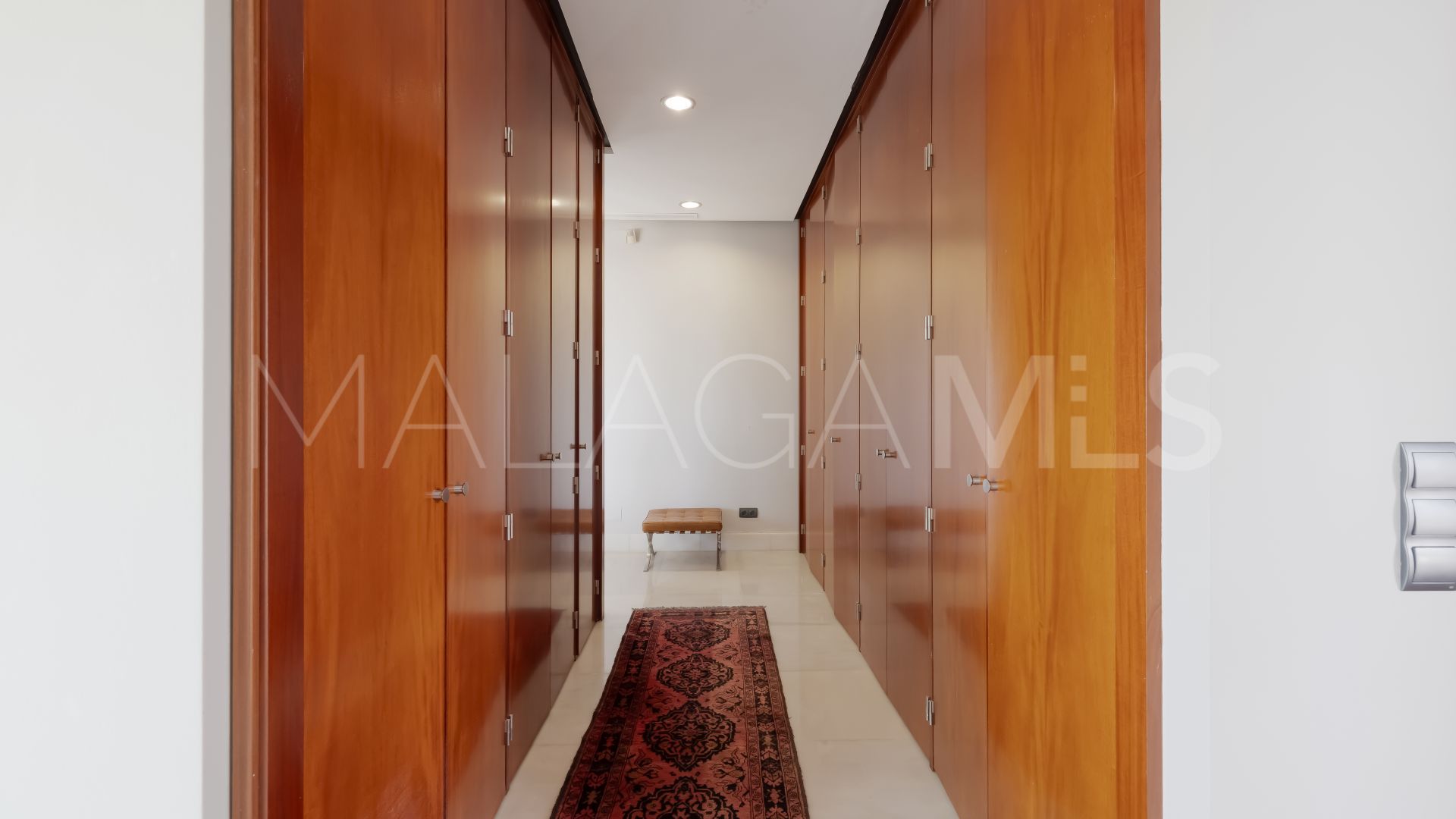 Villa for sale in Los Altos de los Monteros