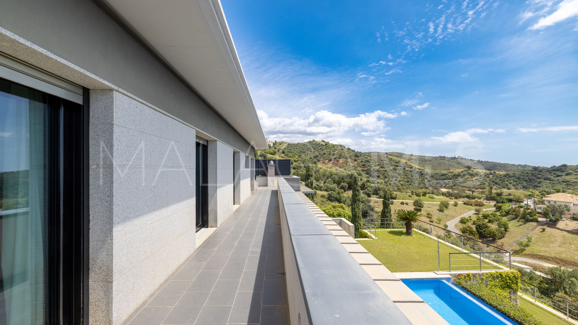 Villa for sale in Los Altos de los Monteros