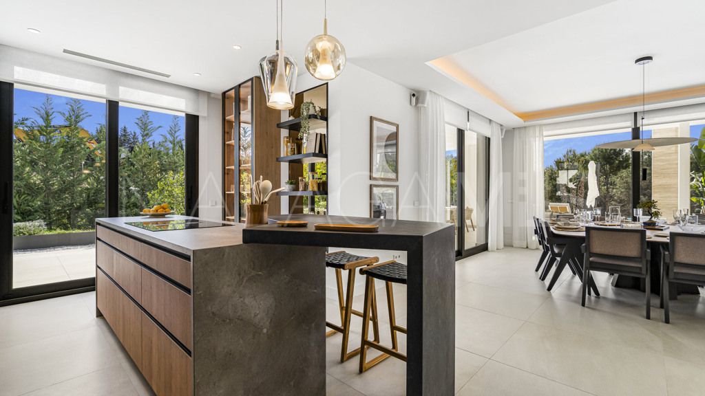 Villa for sale in Altos de Puente Romano